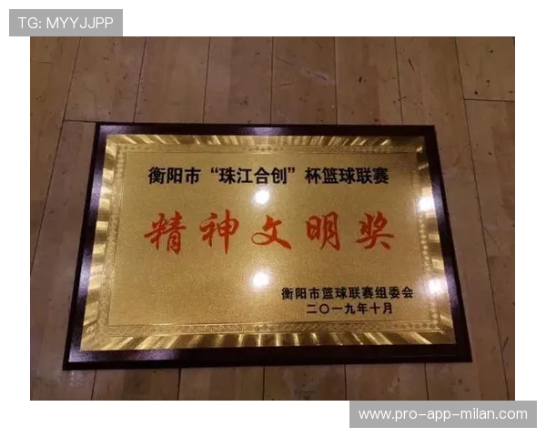 球队在赛场上展现的精神面貌获社会广泛好评，形容球队精神的句子