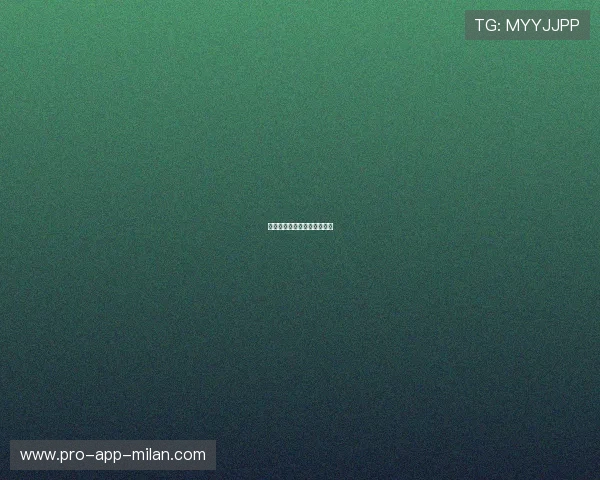 仰泳选手撞到浮标，浮标飘走